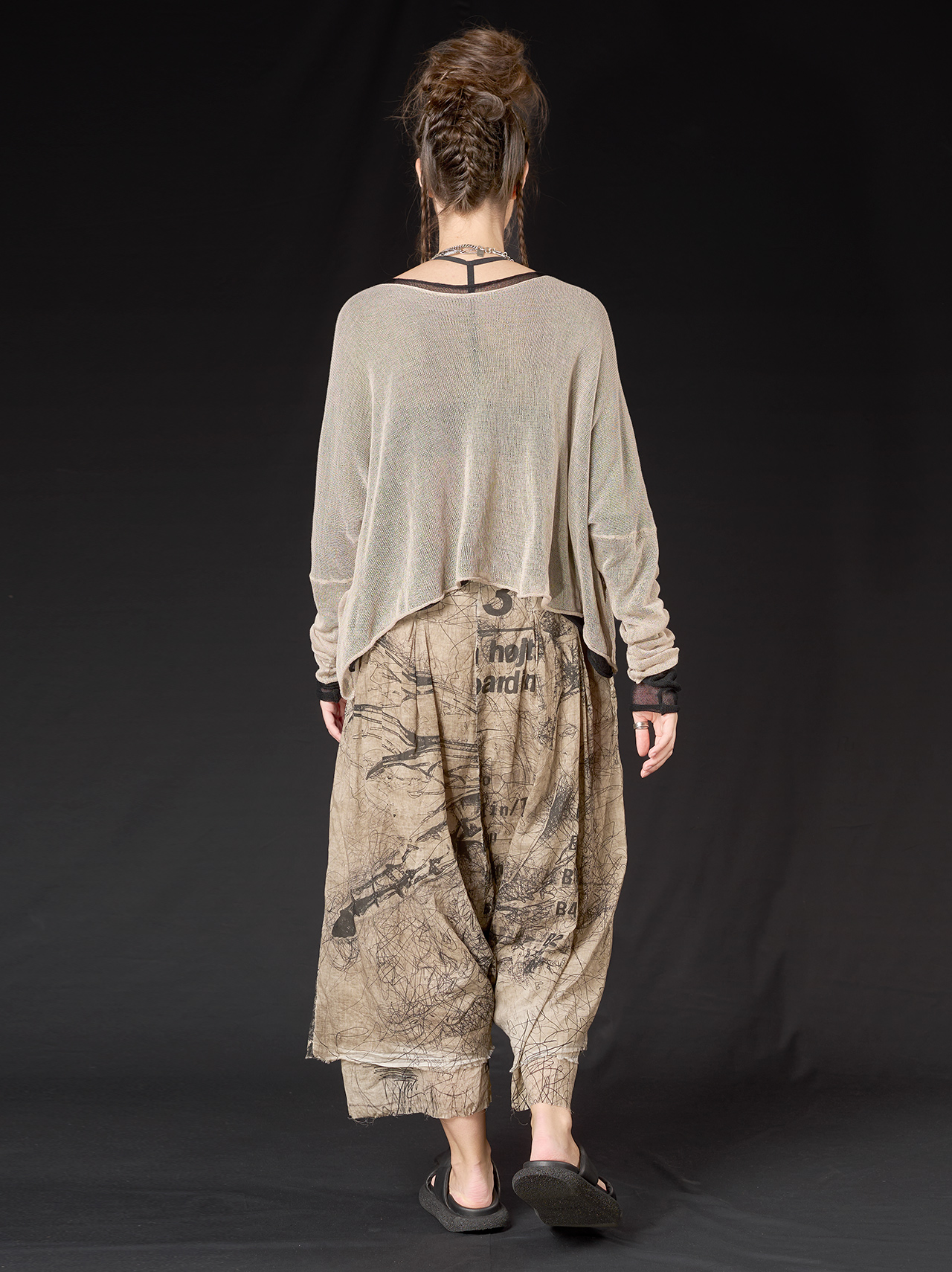 Studio B3 Hose Asuno – Bild 3